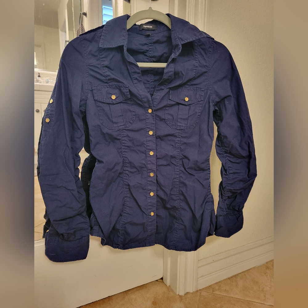 Express military-style top